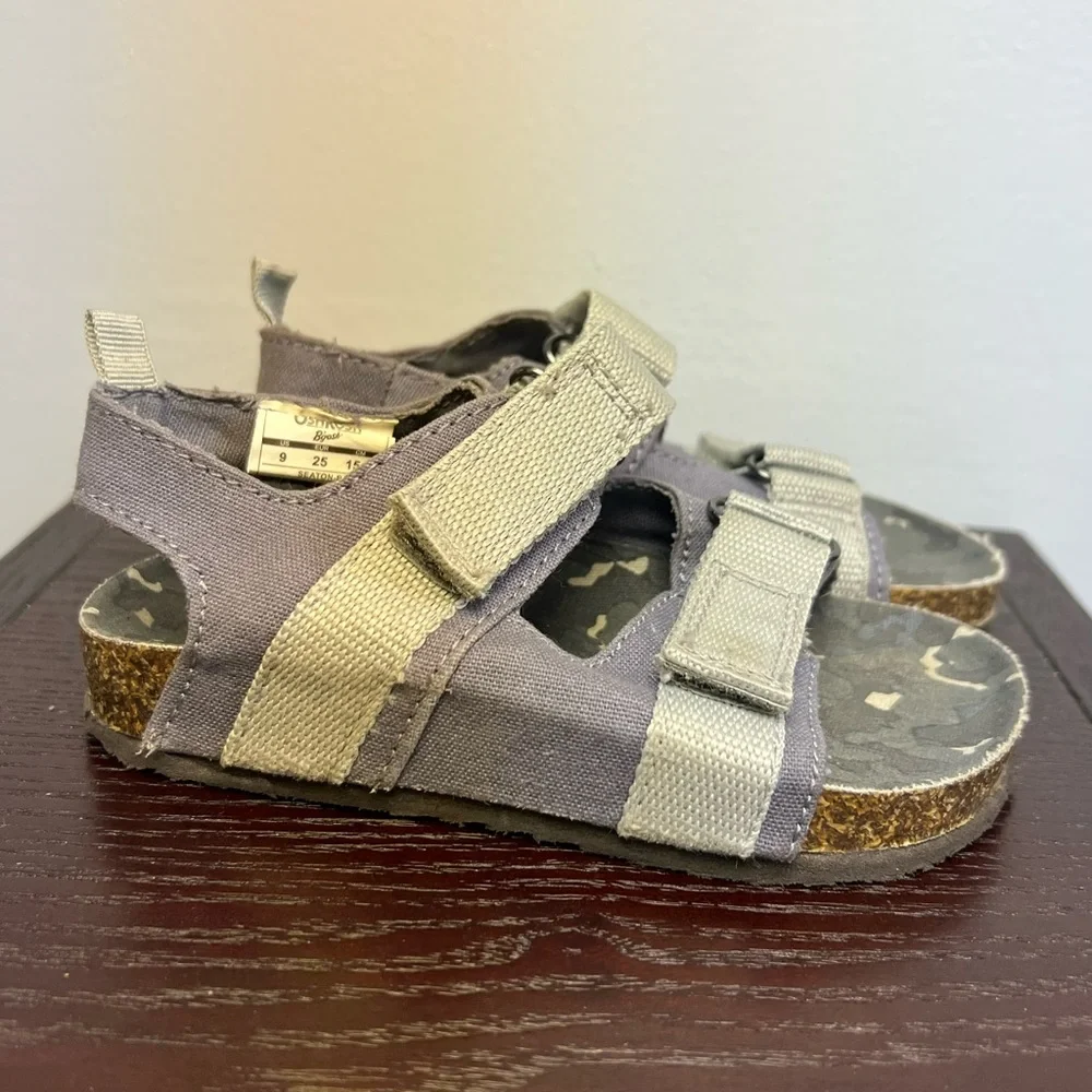 OshKosh B’gosh- Kids canvas strap‎ sandals- Grey/Blue, Pre-Owned, Size:9